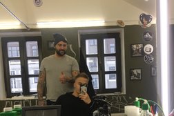 Барбершоп El Cartel, с рейтингом 4.6 - находится по адресу Минск, Зыбицкая улица, 9 